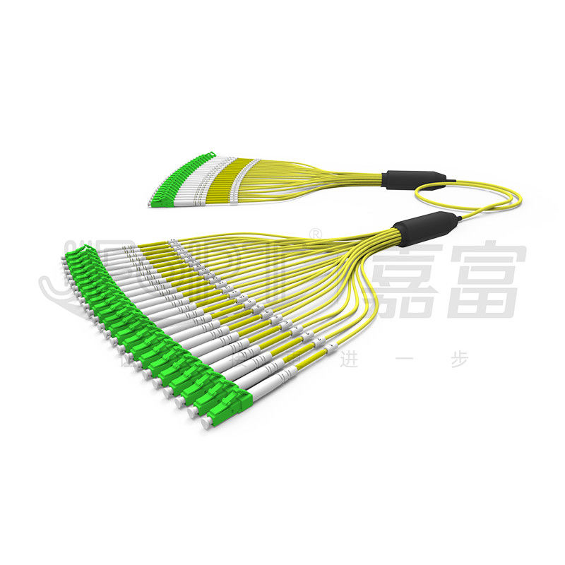 3.0mm pre hanno terminato il ramo esterno giallo della guaina LC/APC dei centri G657A1 del cavo a fibre ottiche 24
