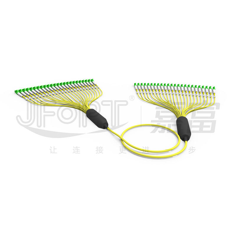 3.0mm pre hanno terminato il ramo esterno giallo della guaina LC/APC dei centri G657A1 del cavo a fibre ottiche 24
