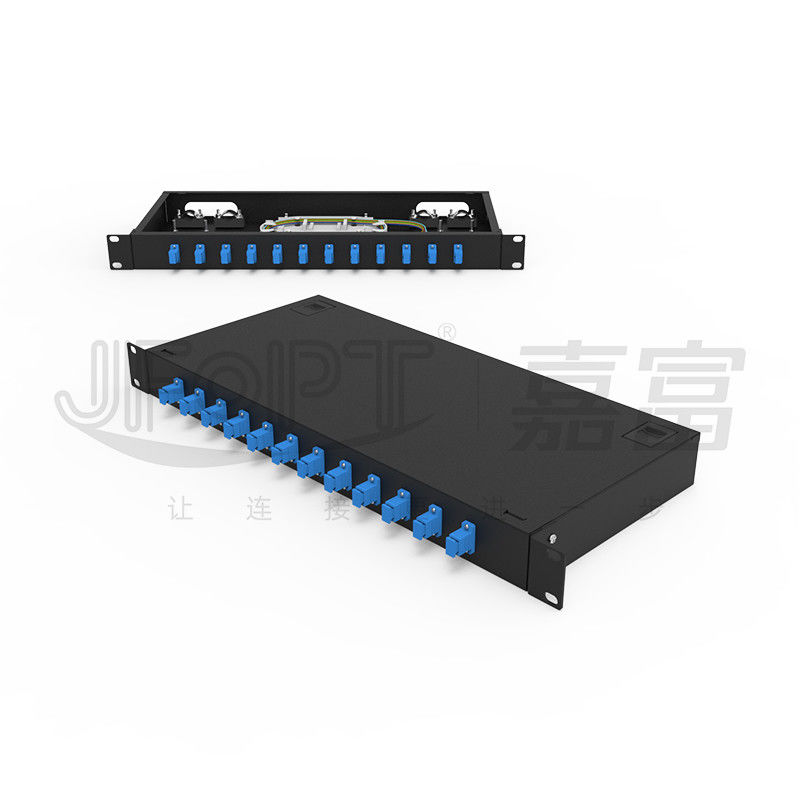 LC/SC/FC/ST Rack Mount Fiber Patch Panel 12/24core con apertura del pulsante di 19 pollici